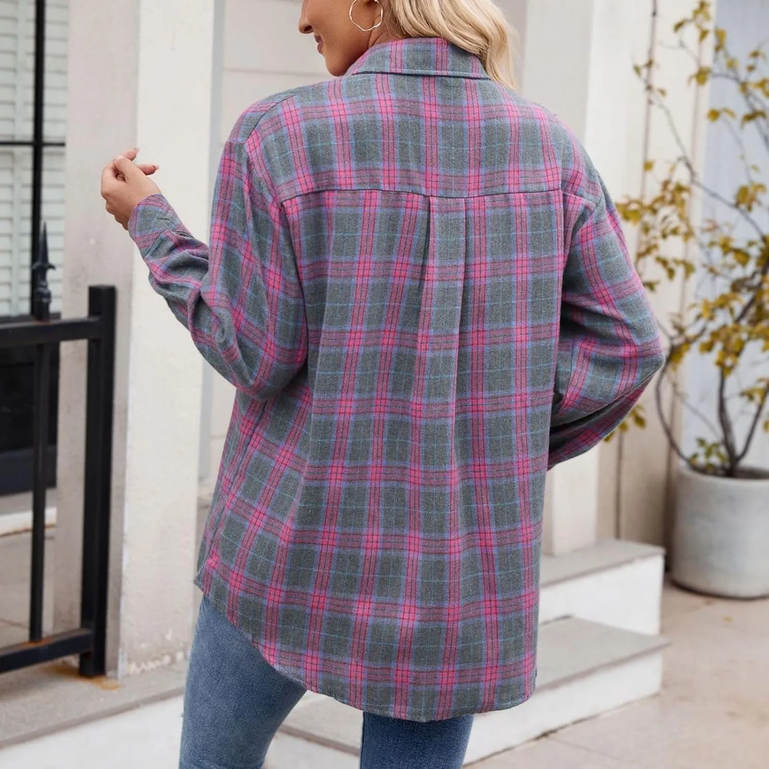Flannel Plaid Shirts for Women Oversized Button Down Lapel Blouse Tops Long Sleeve Loose Casual Jackets with Pockets